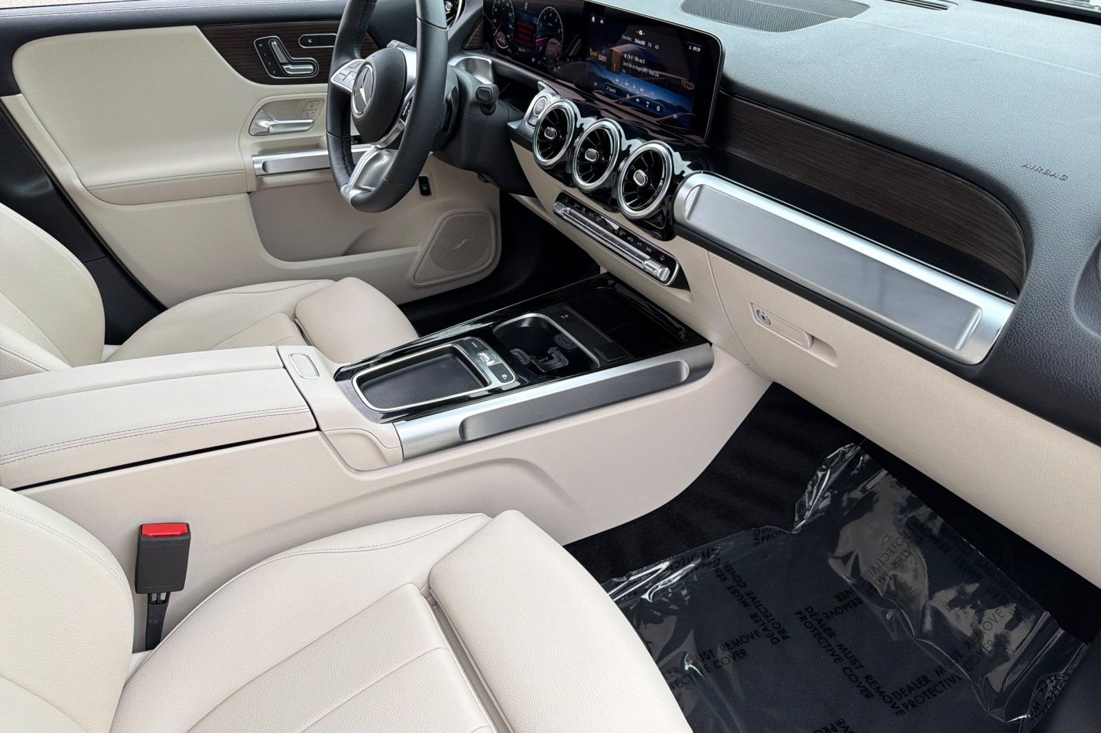 Certified Used 2026 Black Mercedes-Benz GLB 250 image 14