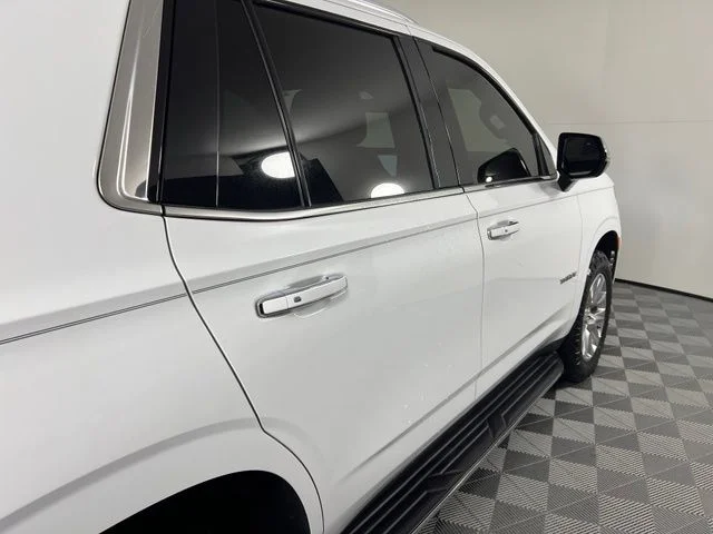 Used 2022 White Chevrolet Premier image 9
