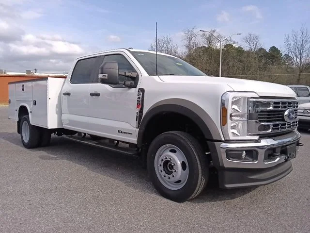 2026 Ford F-450 XL 4x4 Crew Cab 179-In DRW's photo