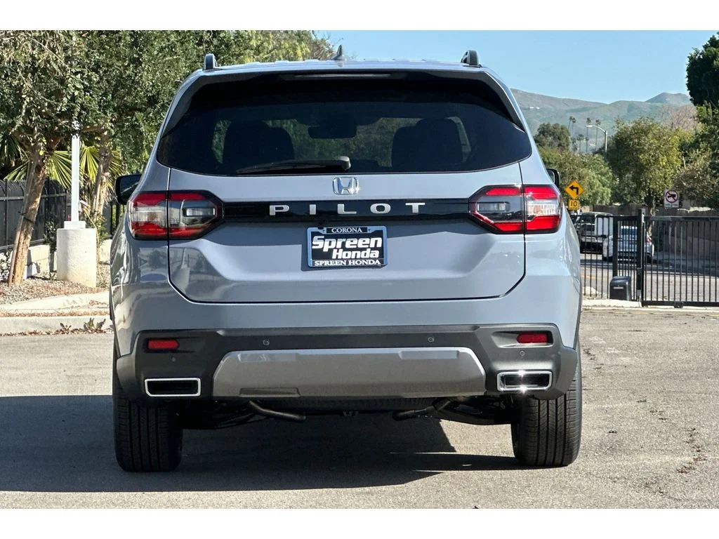 New 2026 Sonic Gray Pearl Honda EX-L image 5