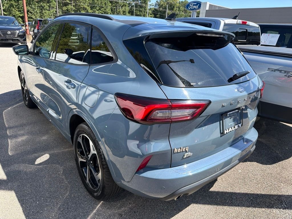 Used 2023 Blue Ford ST-Line Elite image 3