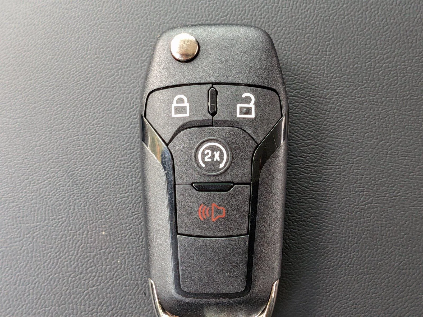 New 2026 Avalanche Ford XLT image 32