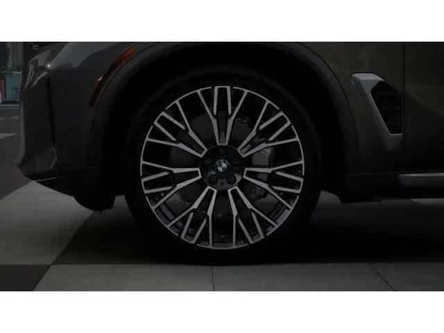 Used 2026 Dravit Grey Metallic BMW sDrive40i image 7