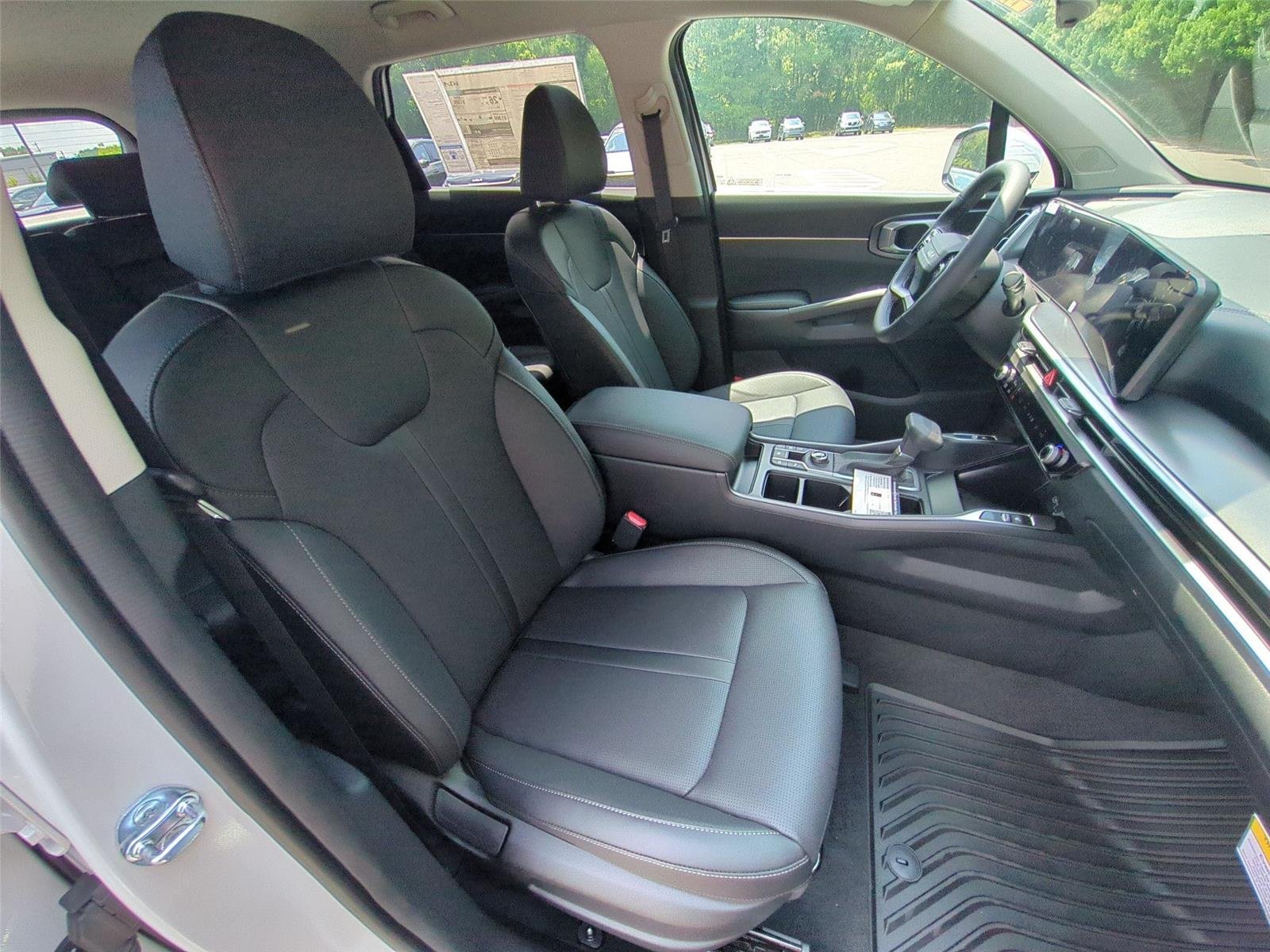 New 2026 Glacial White Kia S image 37