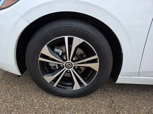 Used 2022 Cloud White Nissan SV image 25
