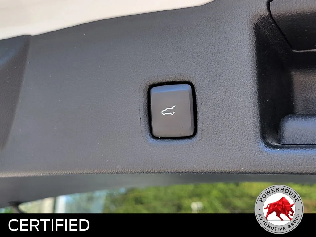 Used 2022 White Ford SEL image 15