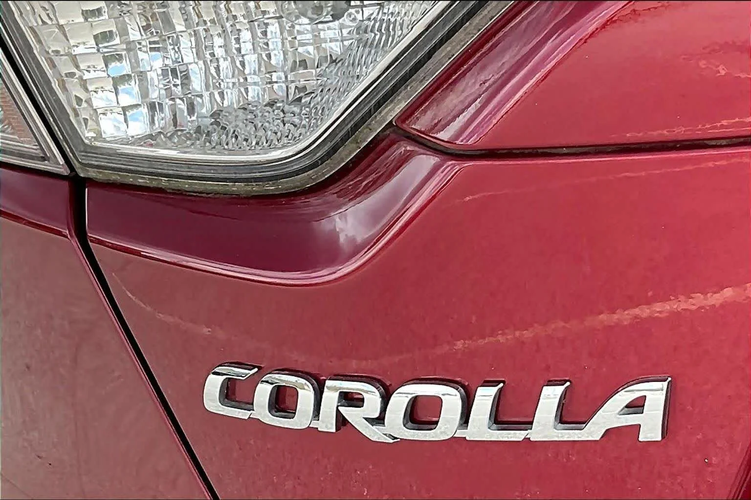 Used 2023 Ruby Flare Pearl Toyota LE image 30