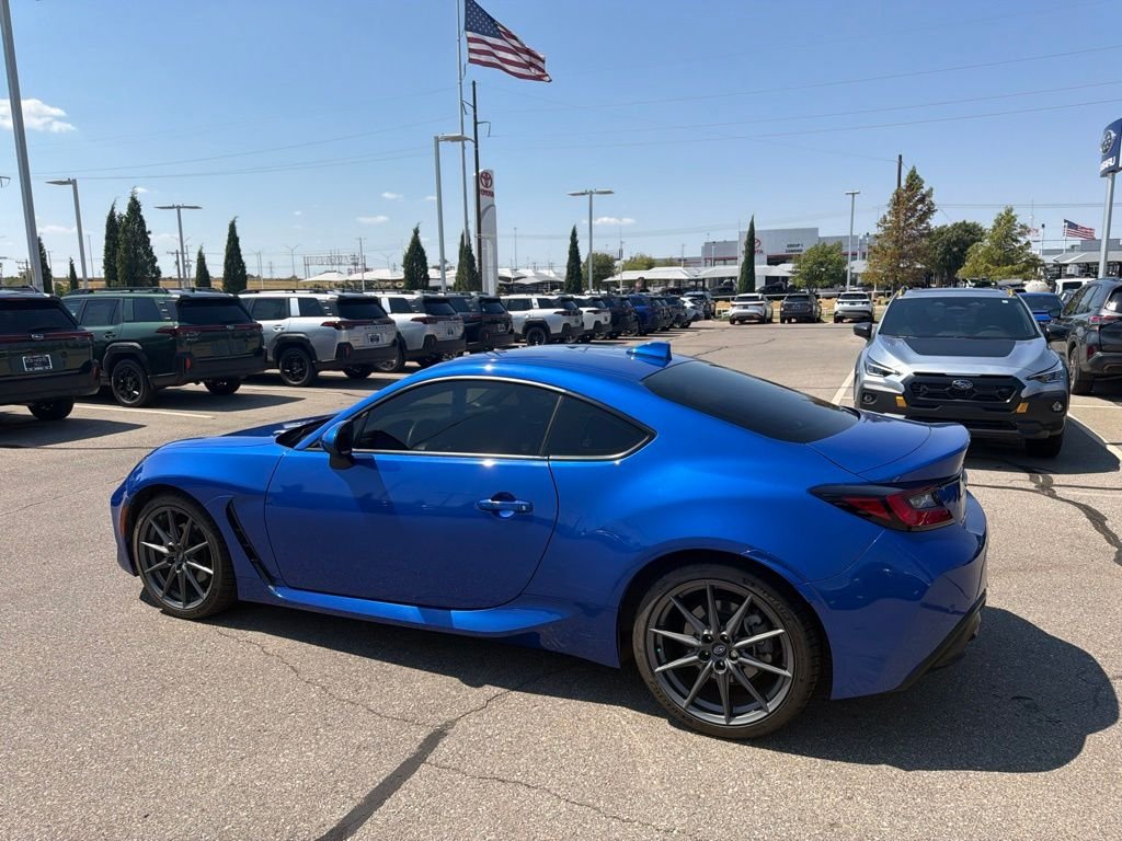 Used 2022 Blue Subaru Limited image 5