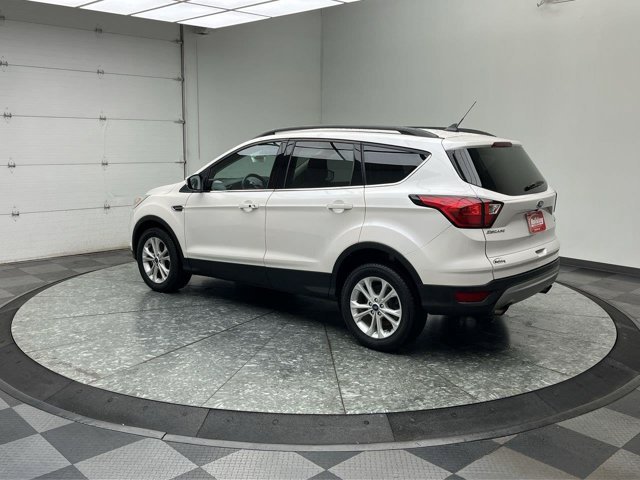Used 2019 White Platinum Metallic Tri-Coat Ford SEL image 2
