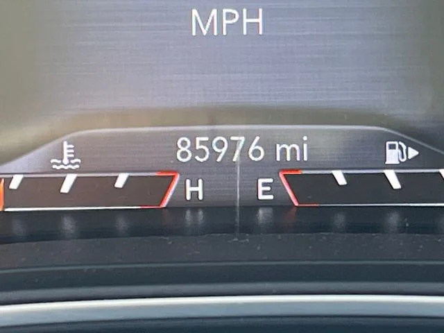 Used 2023 Gray Jeep Altitude image 19