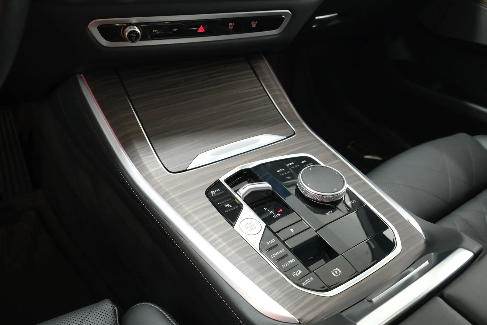Certified Used 2026 Black BMW xDrive40i image 23