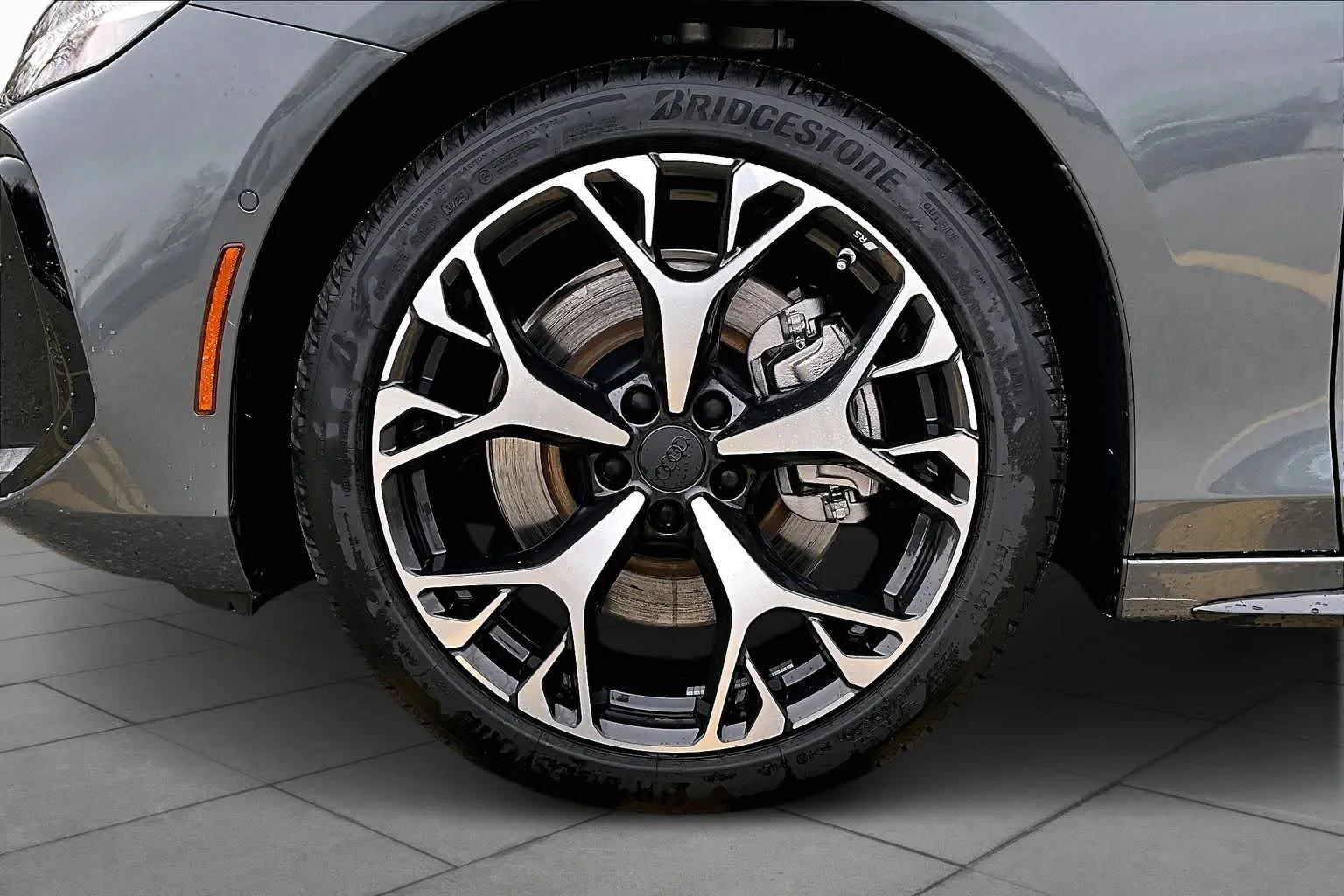 New 2026 Daytona Gray pe Audi Premium Plus image 11