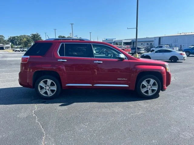 Used 2015  GMC Denali image 5