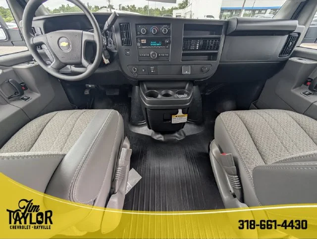 2026 Chevrolet Express Cargo Work Van - Photo 21