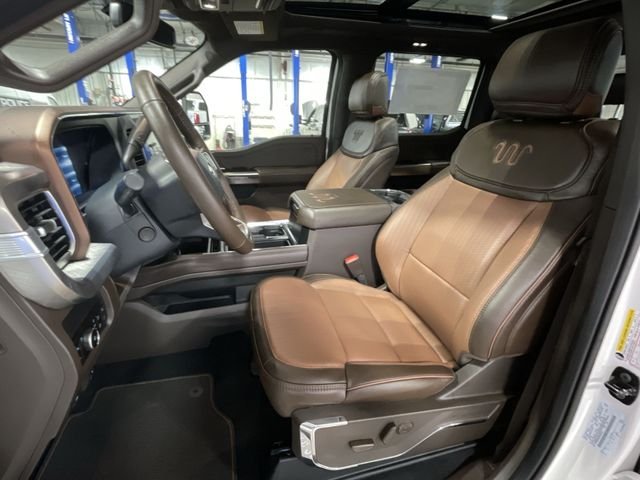 New 2025 Star White Metallic Tri-Coat Ford F-250® King Ranch® image 17