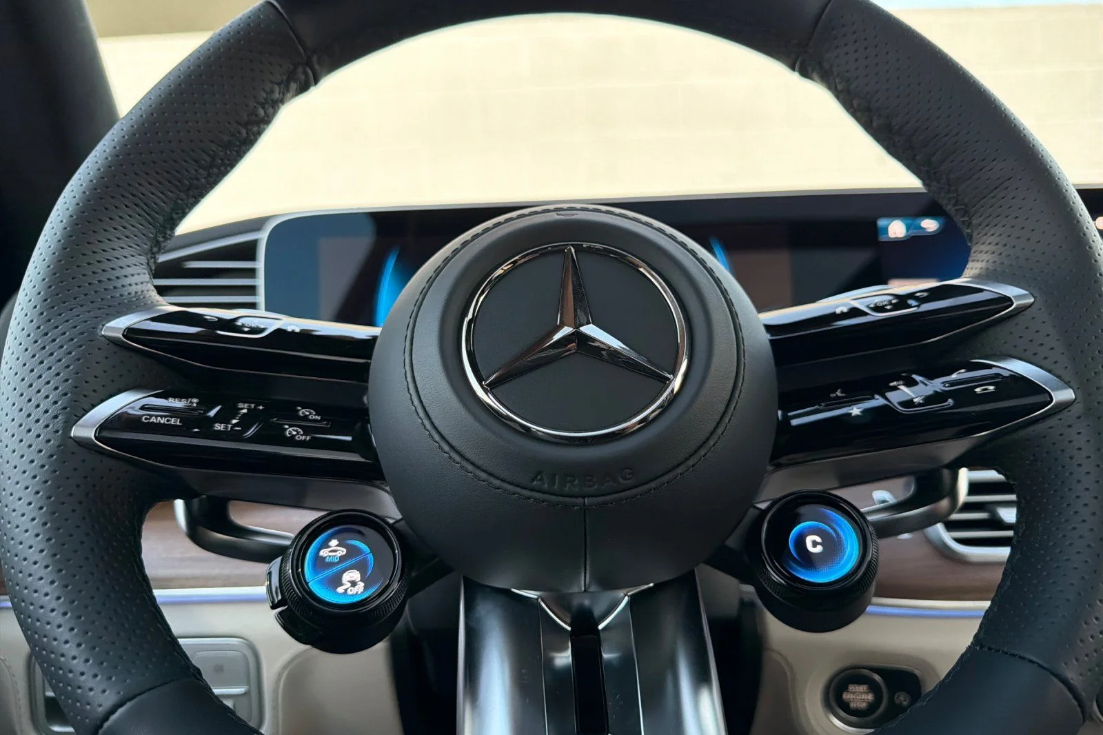 New 2026 Polar White Mercedes-Benz GLE 63 S AMG® image 22