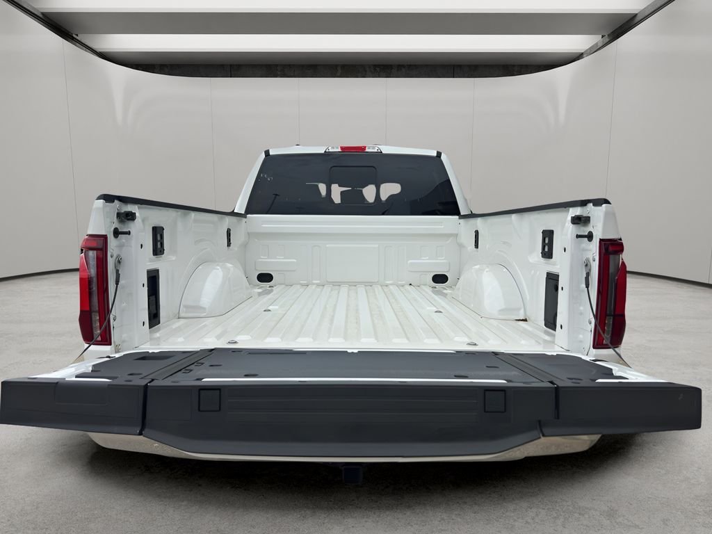 New 2025 Star White Metallic Tri-Coat Ford Lariat® image 10
