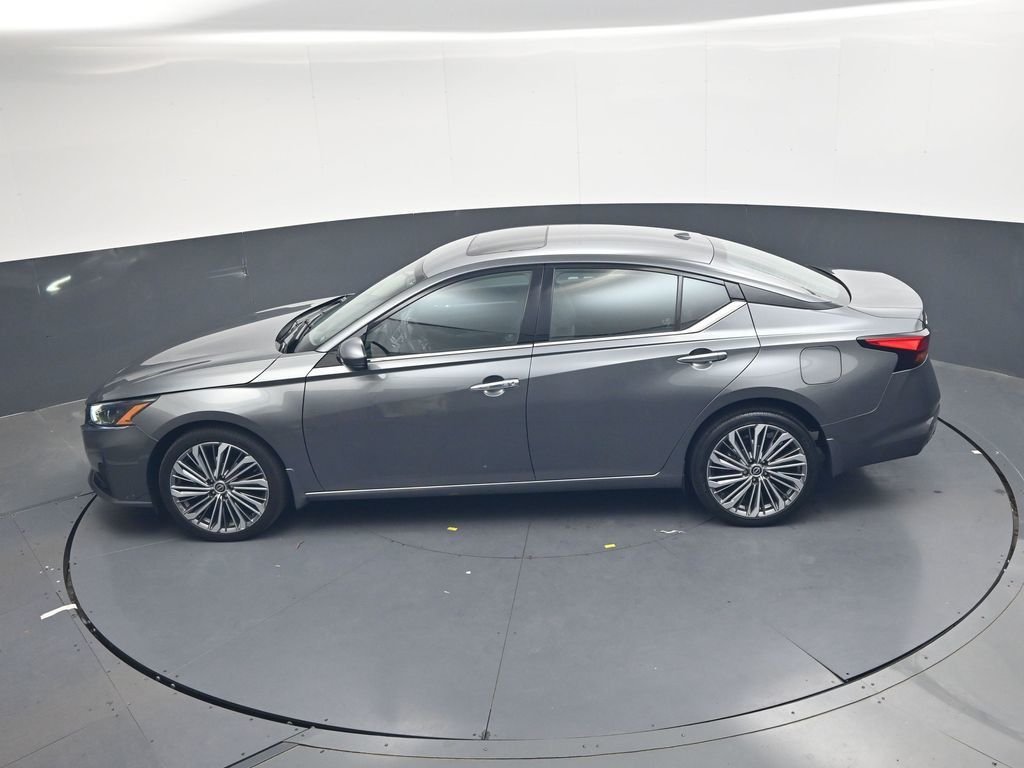 Used 2023 Gray Nissan 2.5 SL image 38