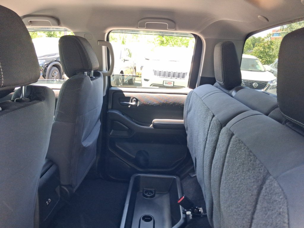 2023 Nissan Frontier SV - Photo 15