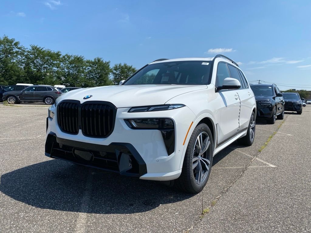 2027 BMW X7