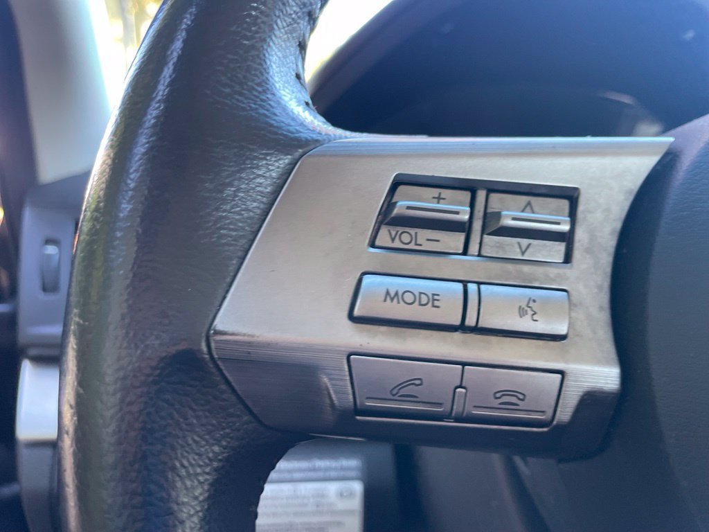 Used 2011 Gray Subaru 2.5i image 11
