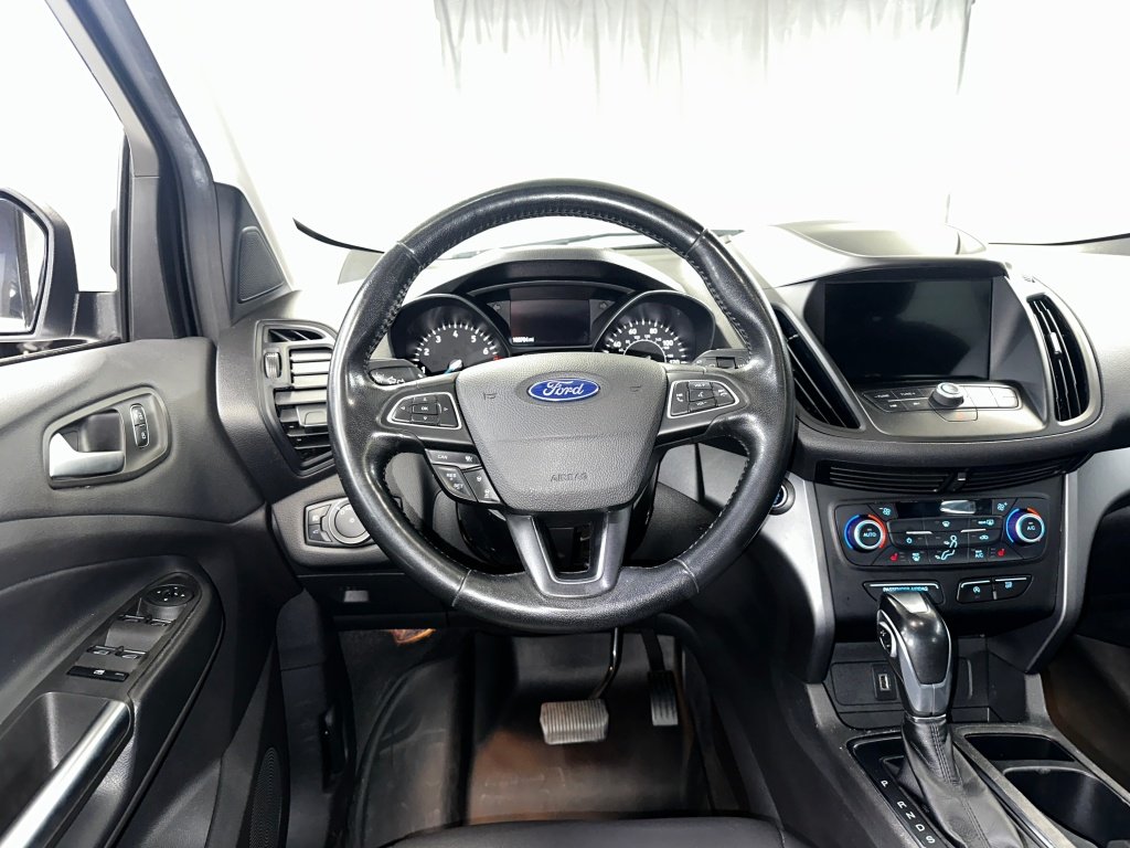 Used 2019 Ford Escape SEL with VIN 1FMCU0HD3KUC49103 for sale in Youngstown, OH