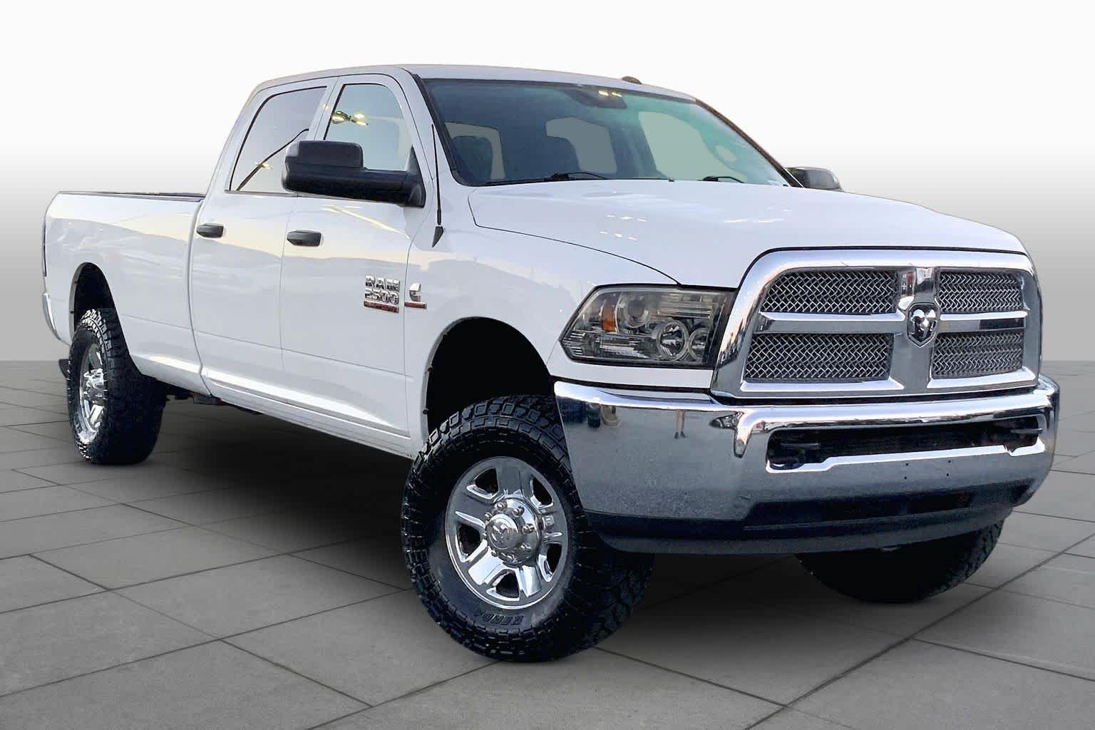 Used 2018 Bright White Clearcoat Ram Tradesman image 3
