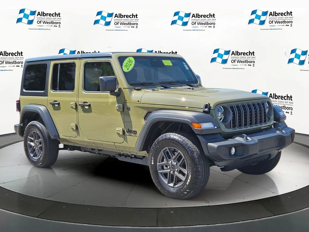 Used 2026 Green Jeep Sport S image 7
