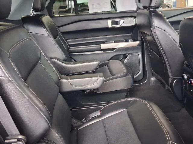 Used 2023 Black Metallic Ford Limited image 16