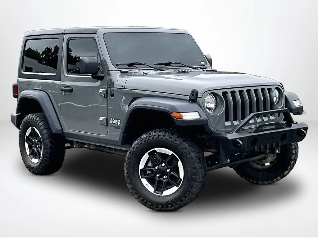 Used 2019 Gray Jeep Sport image 13