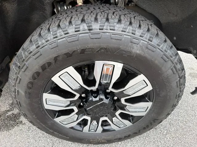 Used 2024 Sterling Gray Metallic Chevrolet High Country image 12