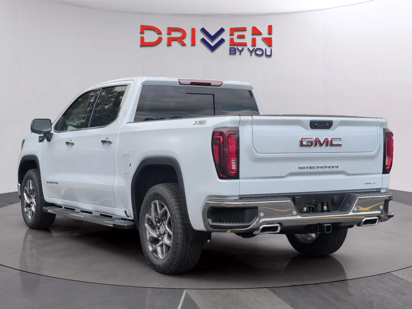 New 2026 Glacier White Tricoat GMC SLT image 3