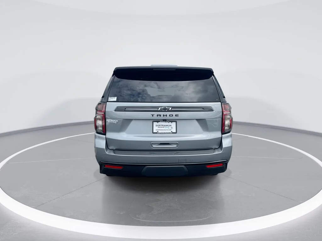 Used 2023 Gray Chevrolet Z71 image 7