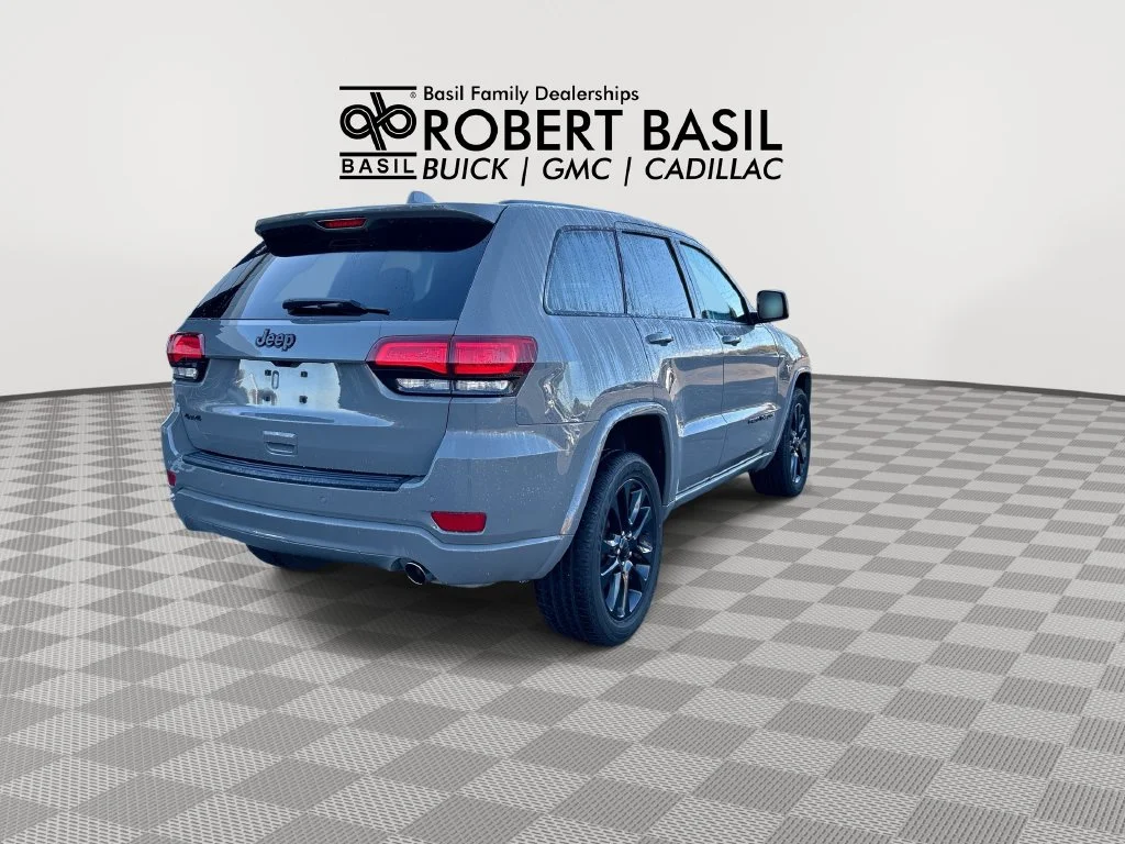 Used 2021 Gray Jeep Laredo X image 8