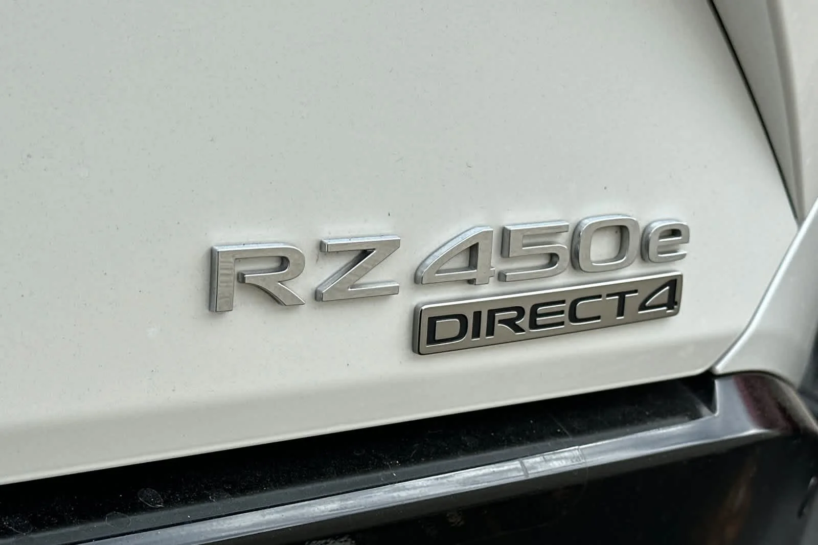 Used 2023 Eminent White Pearl Lexus Premium image 7