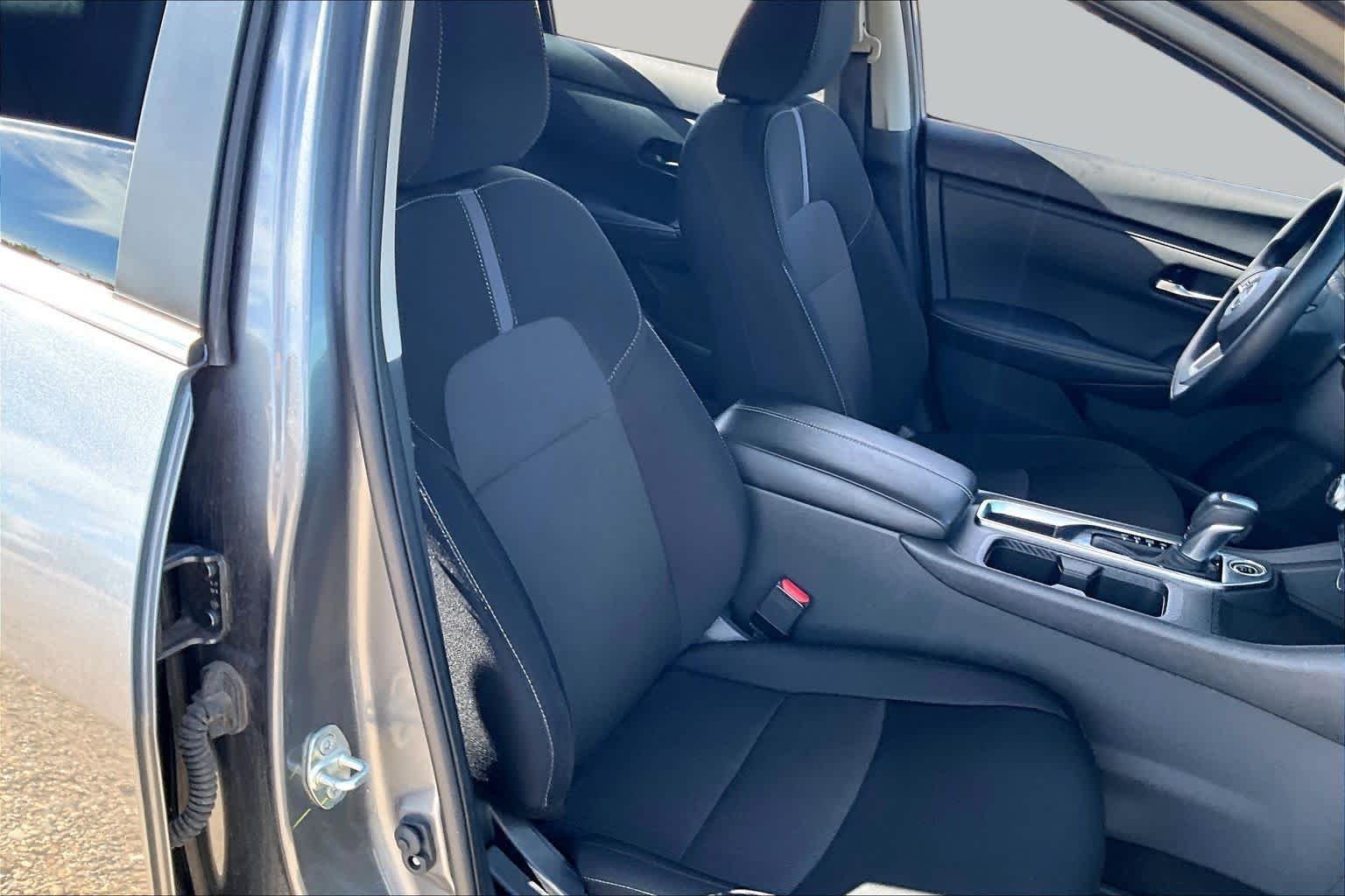 Used 2024 Gun Metallic Nissan SV image 7