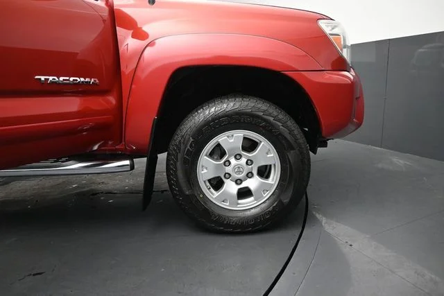 Used 2013 Red Toyota Base image 34