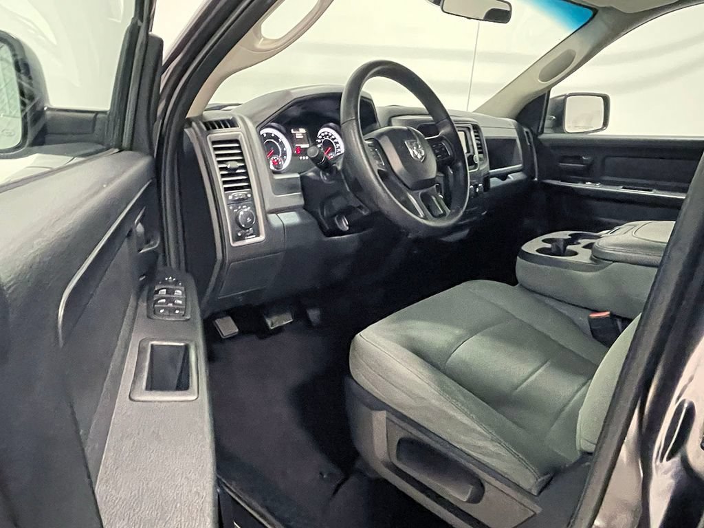 Used 2017 Granite Crystal Clearcoat Metallic Ram Express image 14