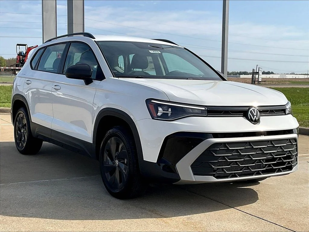 New 2026 White Volkswagen 1.5T S image 1
