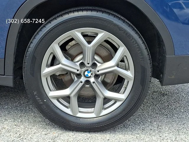 Used 2020 Phytonic Blue Metallic BMW xDrive30i image 8