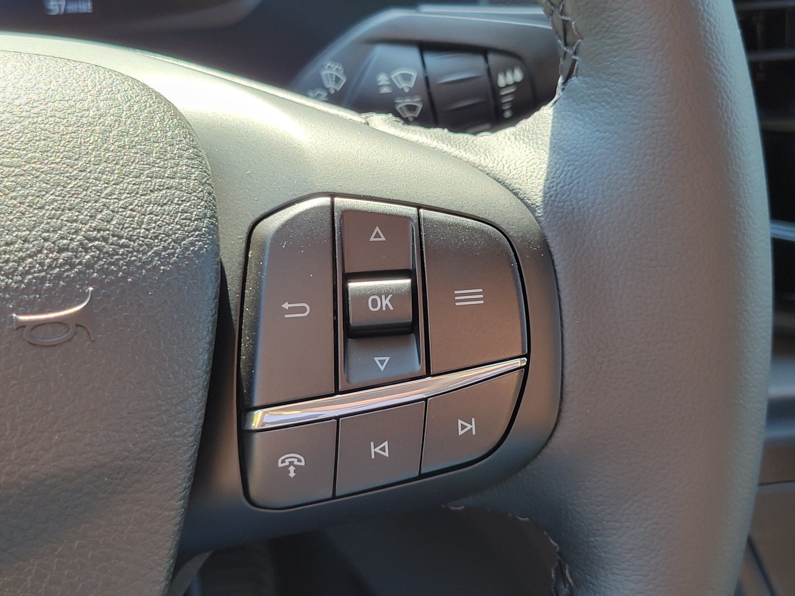 New 2027 Carbonized Gray Metallic Ford Cargo Van image 36
