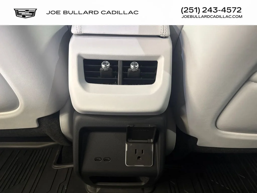 2026 Cadillac OPTIQ Luxury - Photo 17