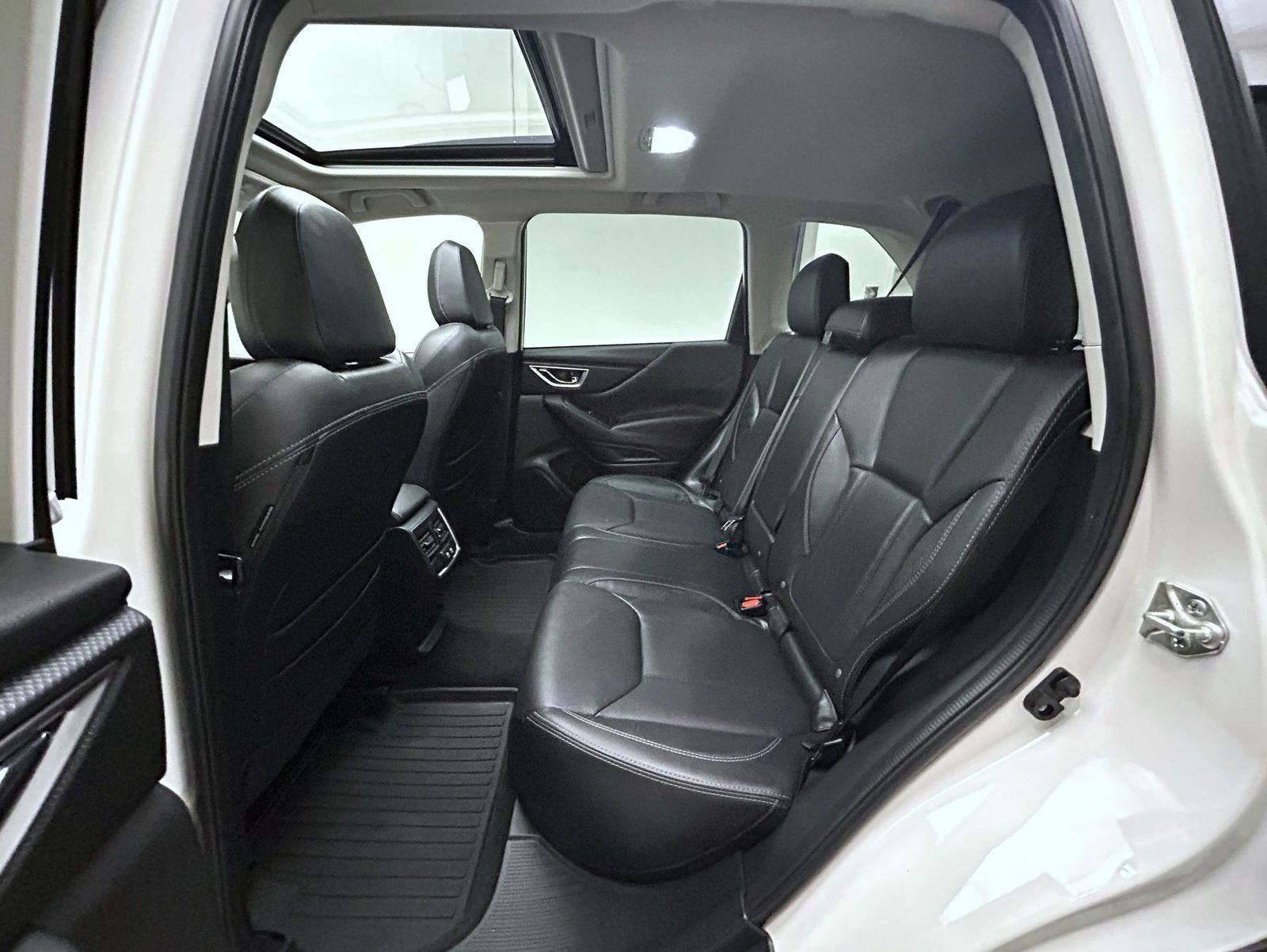 Used 2021 White Subaru Limited image 19