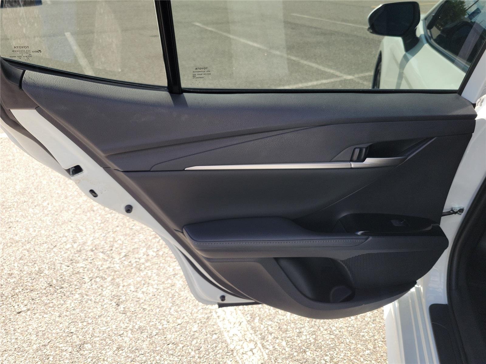 Used 2026 Wind Chill Pearl Toyota XSE image 14