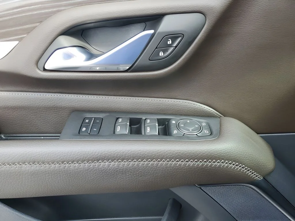 Used 2023 Black GMC Denali image 29