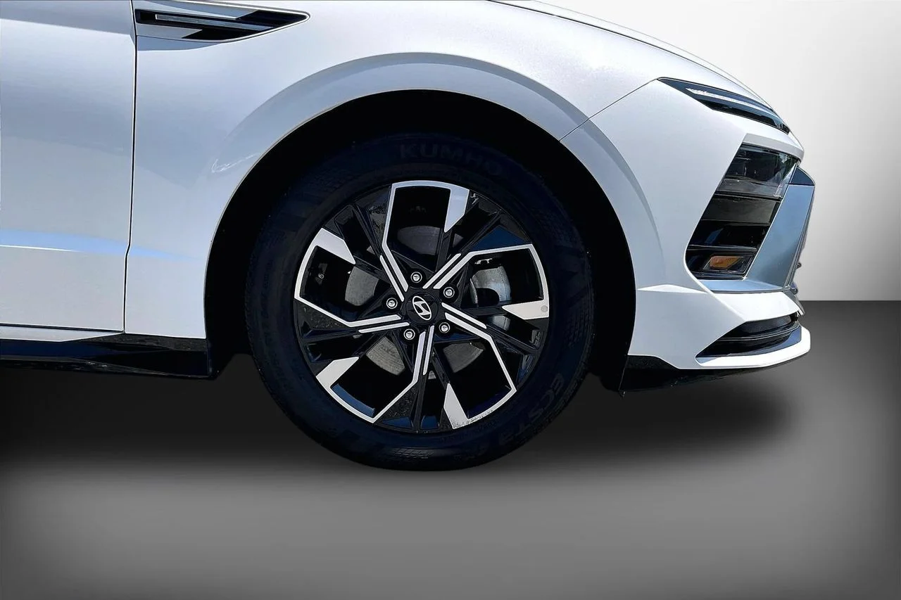 Certified Used 2024 White Hyundai SEL image 33
