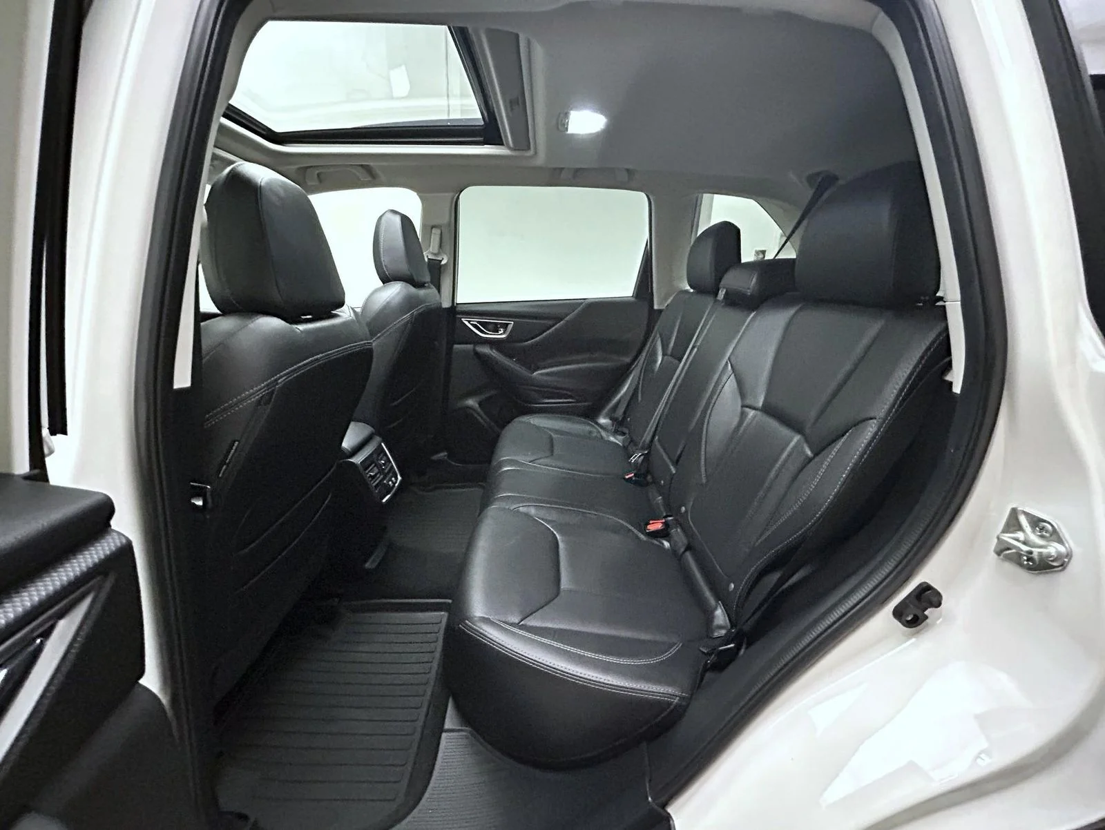 Used 2021 White Subaru Limited image 19