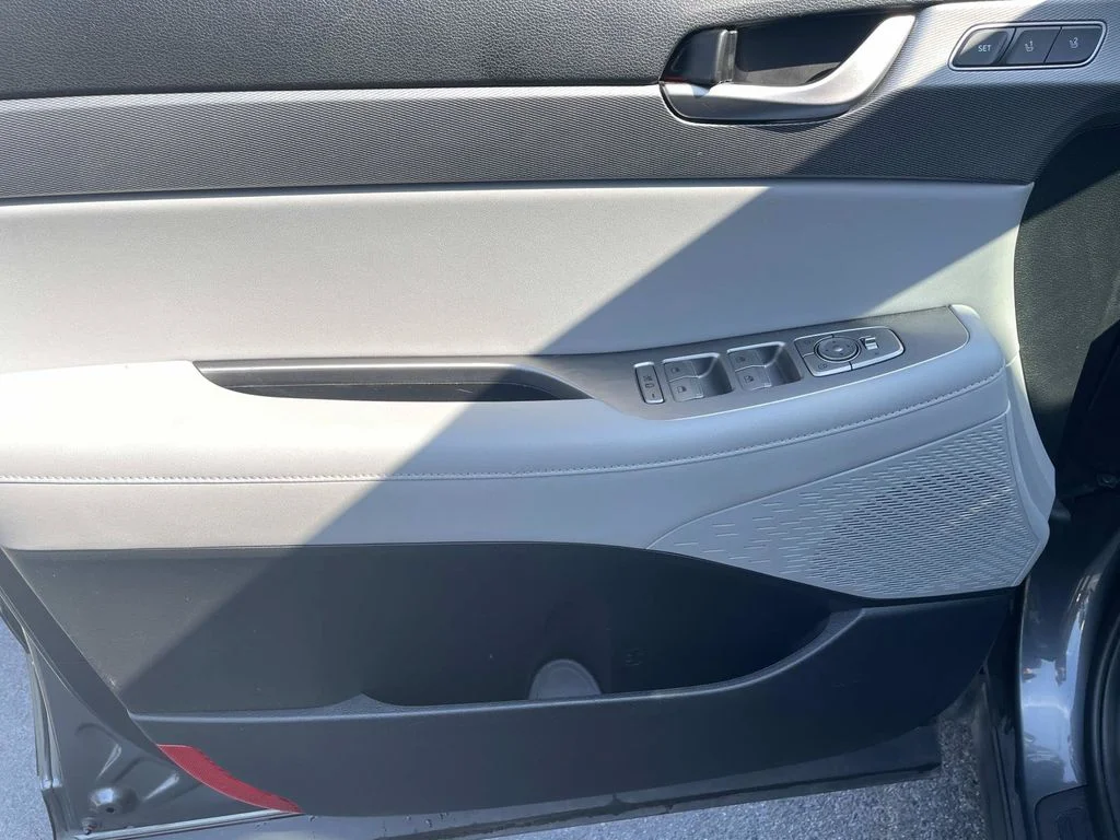 Used 2020 Gray Hyundai SEL image 18