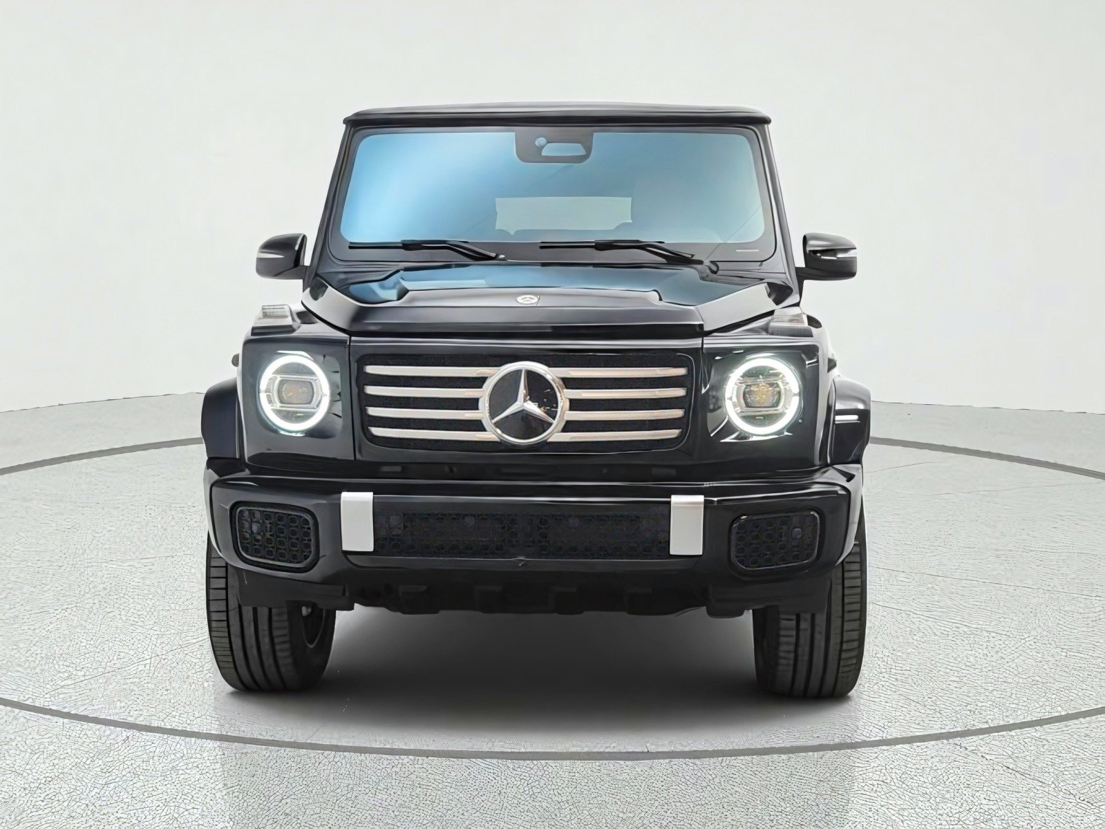 New 2027 Emerald Green Mercedes-Benz G 580e SUV image 2