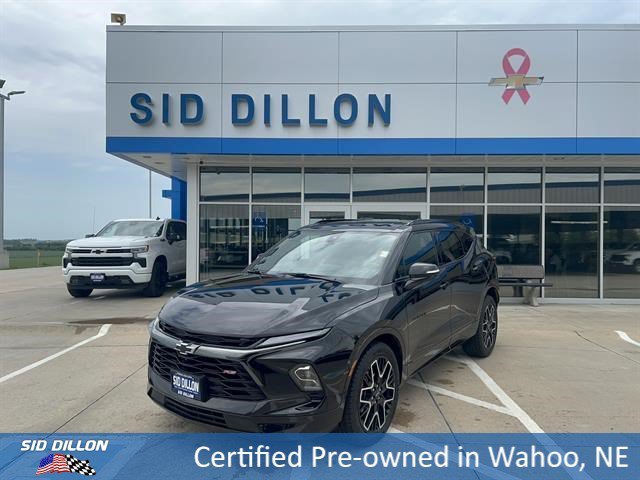Used 2025 Black Chevrolet RS image 1